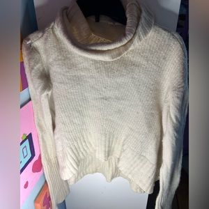 Woman’s Sweater White size M
